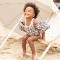 Swim Essentials - Puddle Jumper Zwemvest - Beige Panterprint - 2-6 Jaar - 15-30 Kg 18 Swim Essentials - Puddle Jumper Zwemvest - Beige Panterprint - 2-6 Jaar - 15-30 Kg -Winkel voor professionele sportartikelen 1200x1200 235