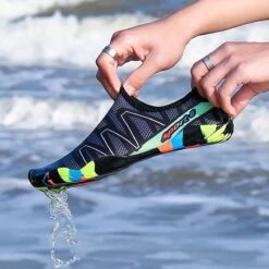 Nixnix - Waterschoenen - Maat 45 - Aquaschoenen - Strandschoenen - Antislip - Schoenen Voor Zwembaden En Strand - Volwassenen En Kinderen - Beschermt Tegen Grof Zand Scherpe Stenen En Dieren Onder Water - Unisex -Winkel voor professionele sportartikelen 1200x1200 408