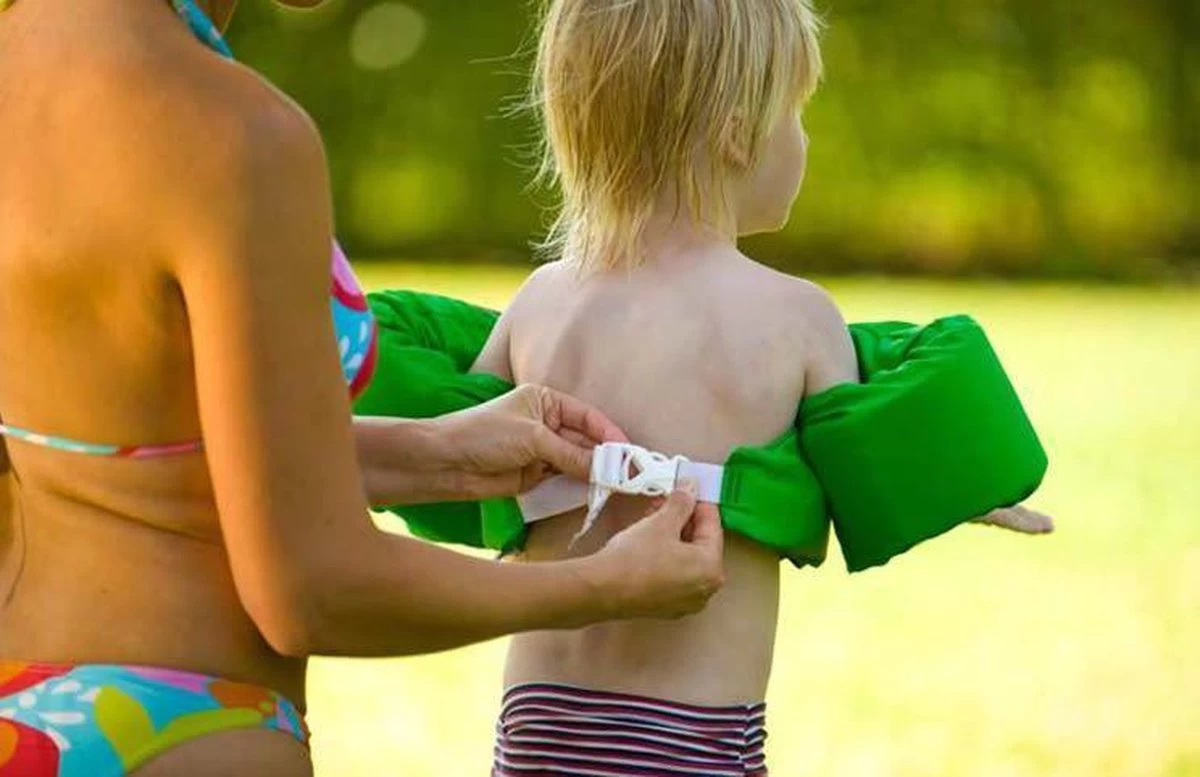 Sevylor Zwemvest - Puddle Jumper Deluxe - Watermeloen Design - 15 - 30 Kg 7 Sevylor Zwemvest - Puddle Jumper Deluxe - Watermeloen Design - 15 - 30 Kg - Afbeelding 5