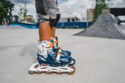 Nijdam Inline Skates Verstelbaar - Traffic Racer - Marine/Oranje/Wit/Zilvergrijs - 37-40 -Winkel voor professionele sportartikelen 1200x799 4