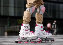 Nijdam Inline Skates Verstelbaar - White Wedge - Wit/Fuchsia - 33-36 -Winkel voor professionele sportartikelen 1200x852 2
