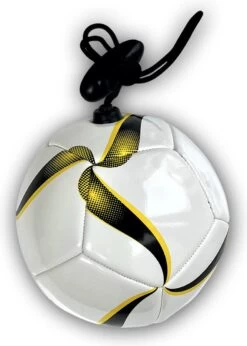 Techniekbal Maat 2 - Mini Trainingsbal Met Koord En Handgreep - Mini Bal Voor Thuis - Skill Ball -Winkel voor professionele sportartikelen 856x1200 1