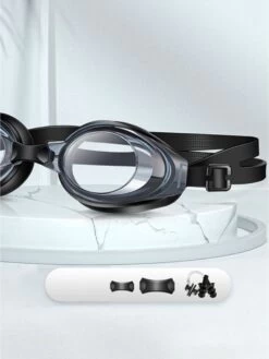 Cynergie - Zwem Accessoires - 6 Delig - Badmuts - Zwembril - Neusklem Zwemmen - Neusknijper - Duikbril - Met Opbergdoosje - Zwembrillen Volwassenen En Kinderen -Winkel voor professionele sportartikelen 902x1200